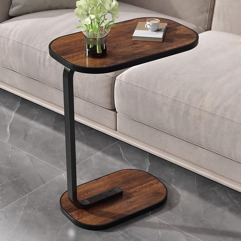 Meja kopi sampingan sofa